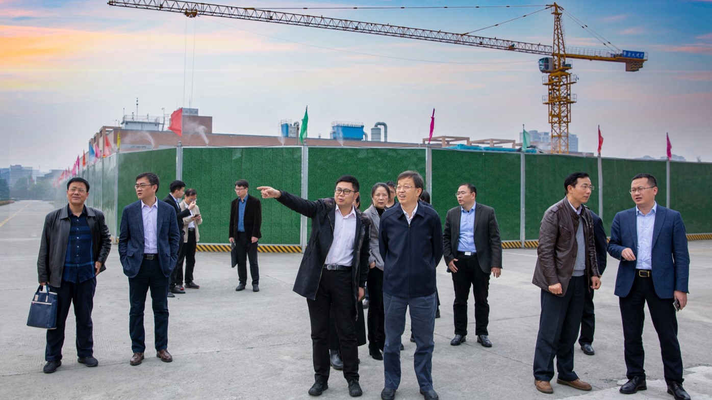 江苏省政府参事调研安博app登录入口药业，共话川药发展之路